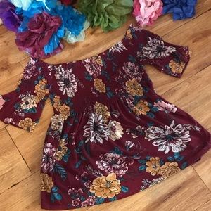 Off-the-shoulder blouse, fun for summer!